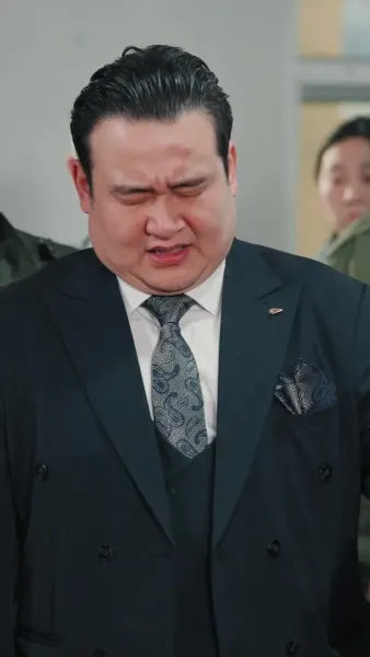 เลี้ยงหมูได้แต่งเจ้านาย