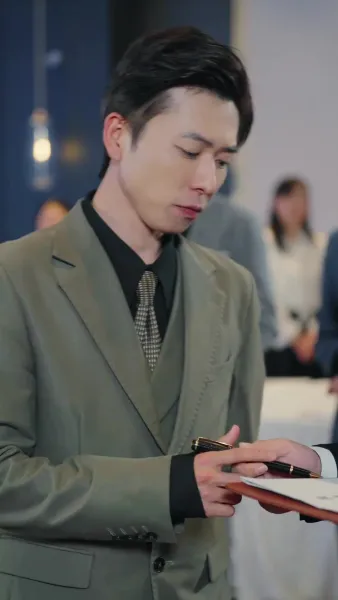 เลี้ยงหมูได้แต่งเจ้านาย