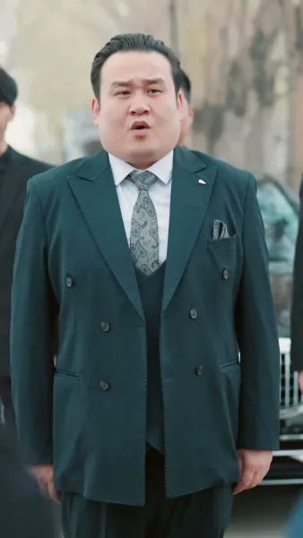 เลี้ยงหมูได้แต่งเจ้านาย