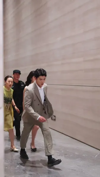 เงาของสามี 