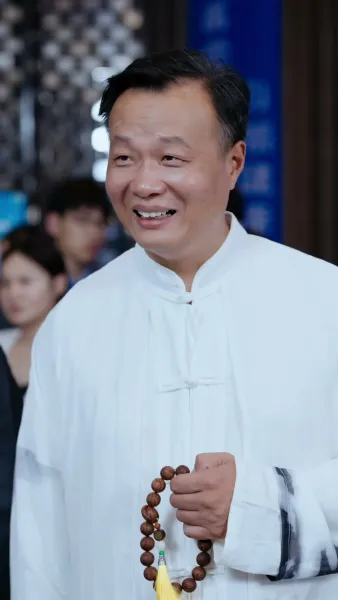 หมอวิเศษกลับผงาดอีกครั้ง