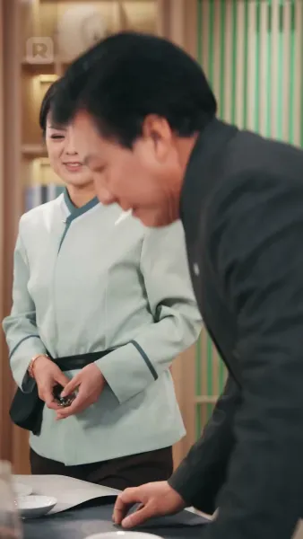 แม่ฉันเป็นเศรษฐีพันล้านเหรอ