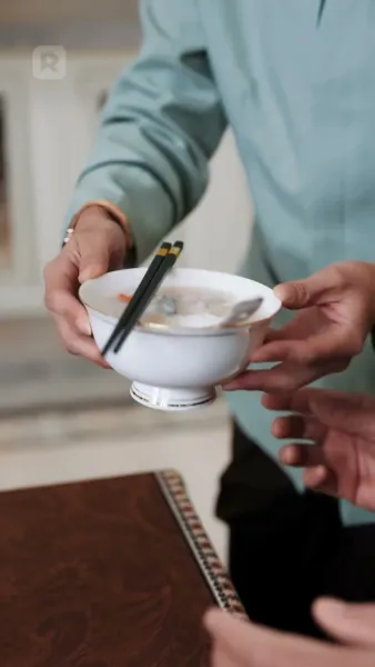 แม่ฉันเป็นเศรษฐีพันล้านเหรอ