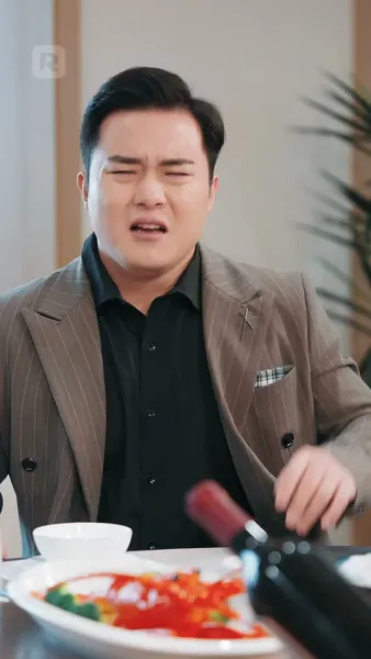 แม่ฉันเป็นเศรษฐีพันล้านเหรอ