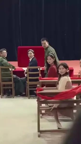 เวลาเดินทาง: หลงรักน้องสาวบุญธรรม