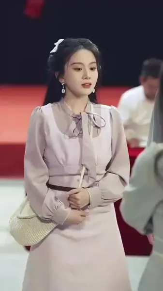 เวลาเดินทาง: หลงรักน้องสาวบุญธรรม