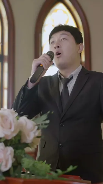 เมื่อรักข้ามขอบจักรวาล