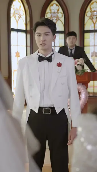 เมื่อรักข้ามขอบจักรวาล