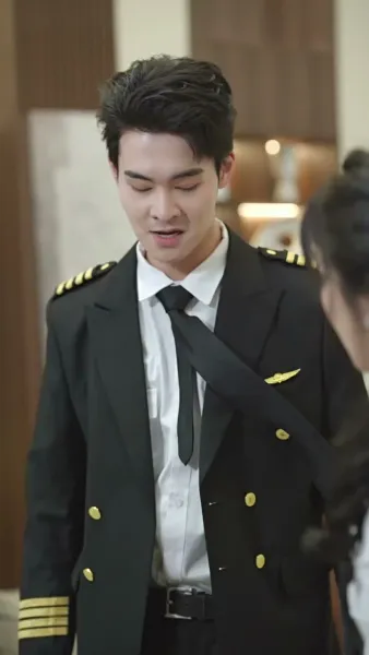 เมื่อรักข้ามขอบจักรวาล