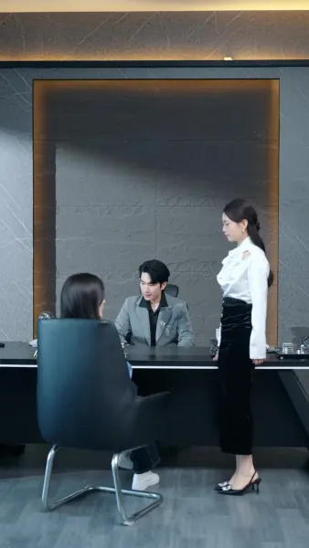 เธอผู้กลับมาพร้อมความจริง