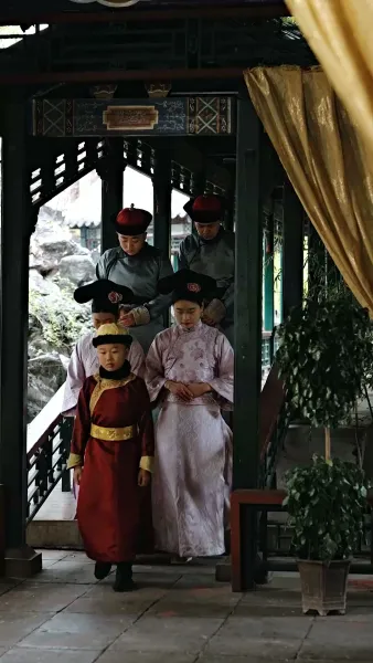 [พากย์เสียง] จอมนางเขย่าบัลลังก์