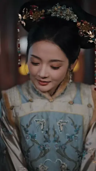 [พากย์เสียง] จอมนางเขย่าบัลลังก์