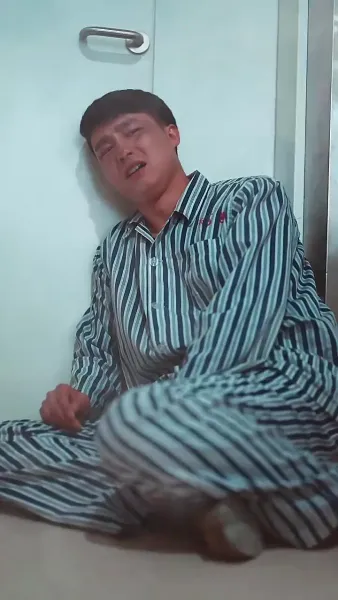 หลังจากทรมานภรรยาเสร็จ น้อยๆ เขาบ้า