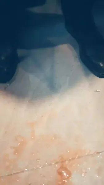 หลังจากทรมานภรรยาเสร็จ น้อยๆ เขาบ้า