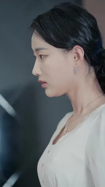 หลังจากทรมานภรรยาเสร็จ น้อยๆ เขาบ้า