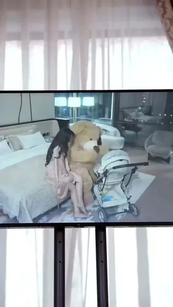 เงาในอ้อมแขน