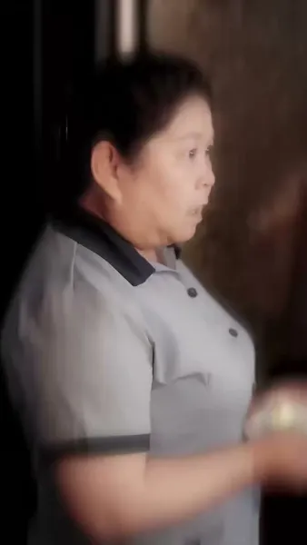 เงาในอ้อมแขน