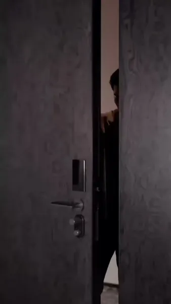 เงาในอ้อมแขน