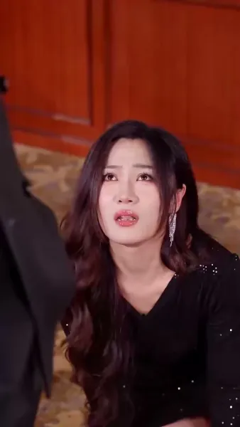 เงาในอ้อมแขน