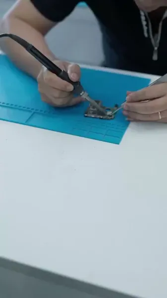 เหมือนว่าเราไม่เคยปล่อยมือกันเลย