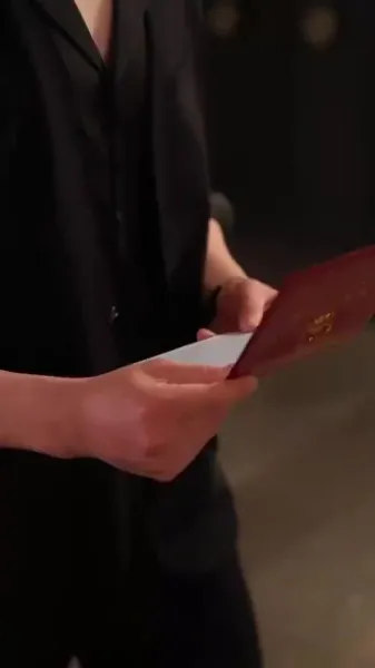 เหมือนว่าเราไม่เคยปล่อยมือกันเลย