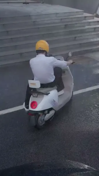 เหมือนว่าเราไม่เคยปล่อยมือกันเลย