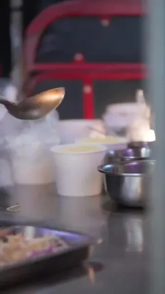 เหมือนว่าเราไม่เคยปล่อยมือกันเลย