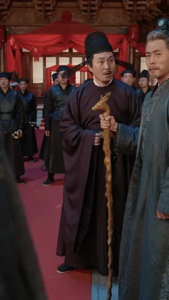 ฮ้องเต้อยู่เบื้องหน้าประตูเมือง