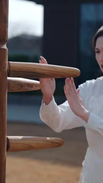 เขยไร้ค่าตื่นพลัง!  เซียนผู้ยิ่งใหญ่จุติ