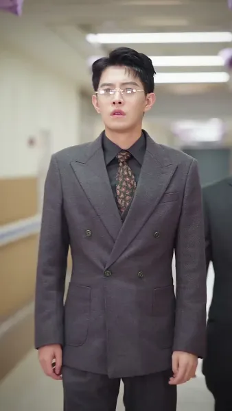 คุณพ่อพันล้านตามหาหัวใจ（ฉบับพากย์ ）