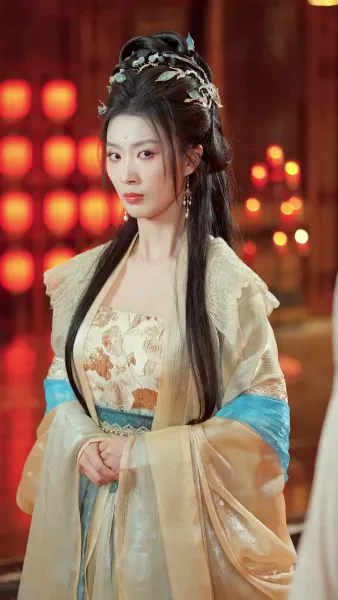 แสงหิ่งห้อยไม่อาจเทียบแสงจันทรา