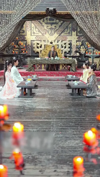 แสงหิ่งห้อยไม่อาจเทียบแสงจันทรา