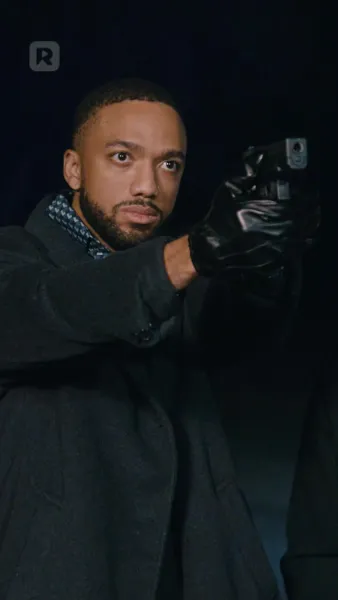 ใต้ปีกเจ้าพ่อมาเฟีย