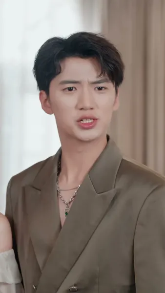 จากเด็กม.6บ้านนอก สู่คุณหนูตัวจริงตระกูลรวย