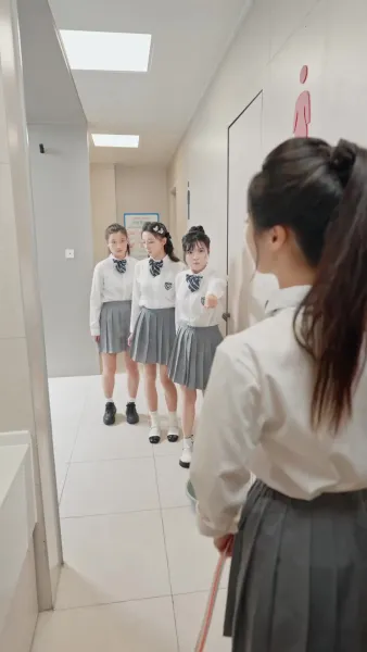 จากเด็กม.6บ้านนอก สู่คุณหนูตัวจริงตระกูลรวย