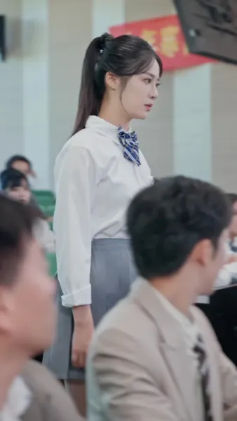 จากเด็กม.6บ้านนอก สู่คุณหนูตัวจริงตระกูลรวย