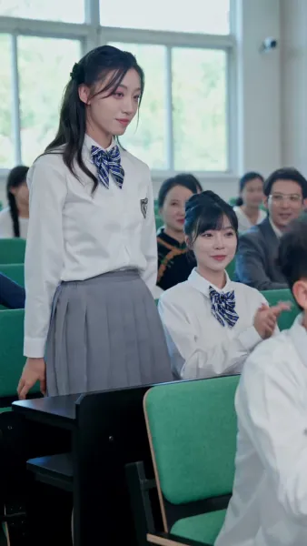 จากเด็กม.6บ้านนอก สู่คุณหนูตัวจริงตระกูลรวย