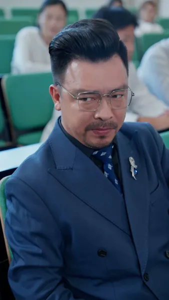 จากเด็กม.6บ้านนอก สู่คุณหนูตัวจริงตระกูลรวย