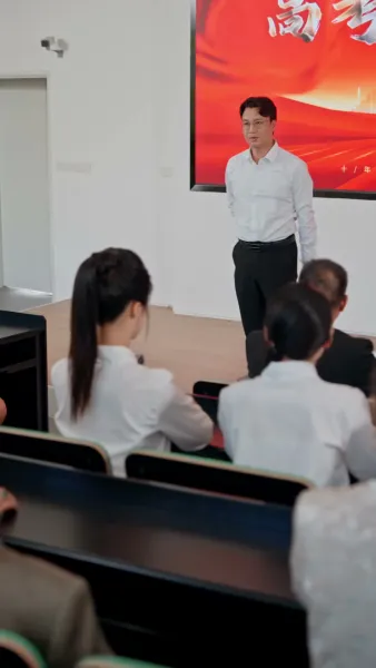 จากเด็กม.6บ้านนอก สู่คุณหนูตัวจริงตระกูลรวย