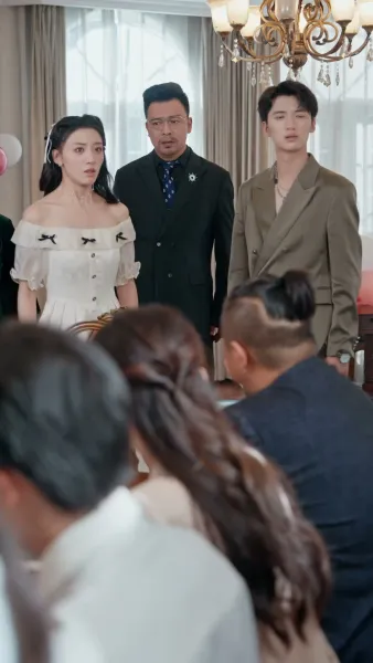 จากเด็กม.6บ้านนอก สู่คุณหนูตัวจริงตระกูลรวย