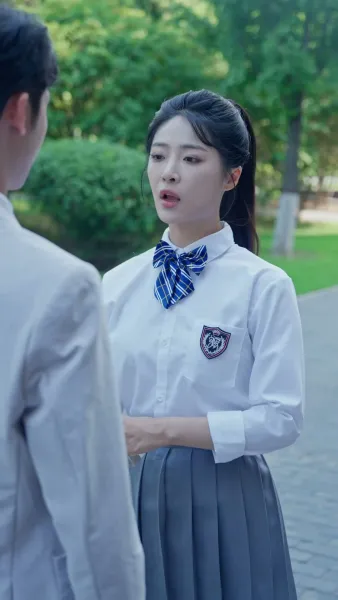 จากเด็กม.6บ้านนอก สู่คุณหนูตัวจริงตระกูลรวย