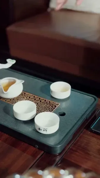 ตกหลุมรักนายในเรื่องแต่ง