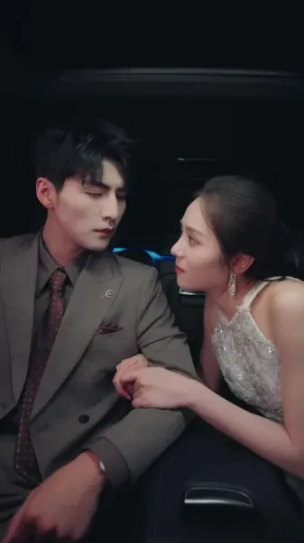 ตกหลุมรักนายในเรื่องแต่ง