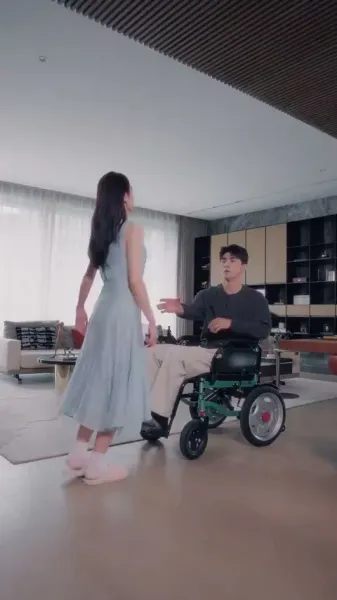 ตกหลุมรักนายในเรื่องแต่ง