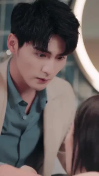 ตกหลุมรักนายในเรื่องแต่ง