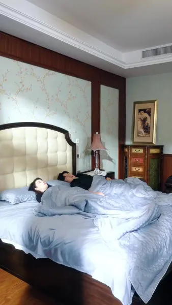 แสงที่เขาเอื้อมไม่ถึง