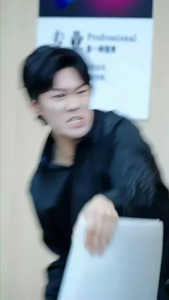 แสงที่เขาเอื้อมไม่ถึง