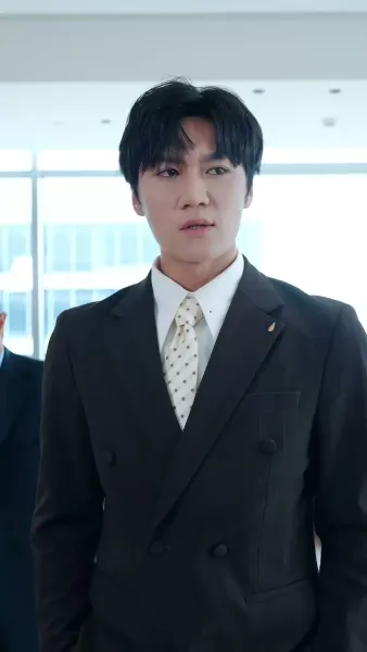 แสงที่เขาเอื้อมไม่ถึง