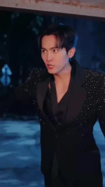 แสงที่เขาเอื้อมไม่ถึง