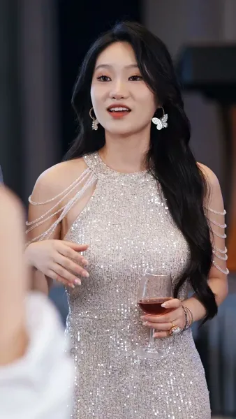 โชคดีสองเท่า! พ่อบ้ายนายหาญนั้นเป็นผู้ยิ่งใหญ่